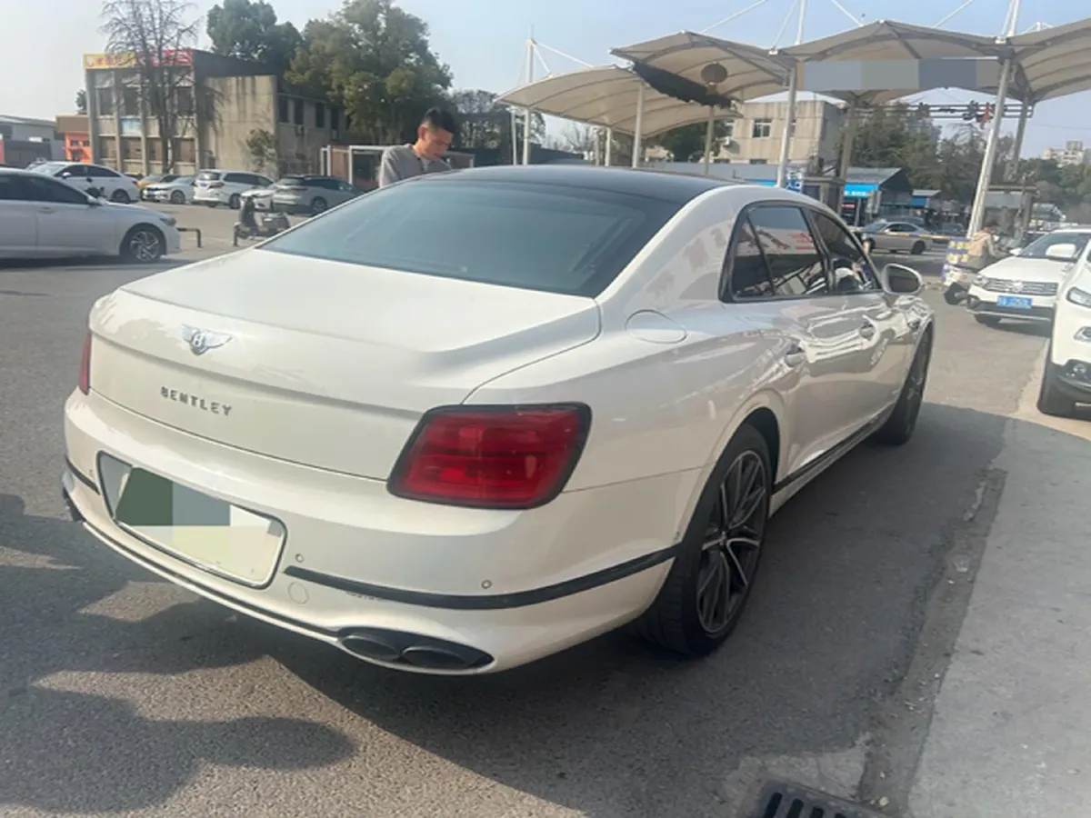 2022 Bentley Flying Spur 2.9T 416HP V6 8DCT PHEV 18KWH,autocango,china used car exporter,china ev exporter,chinese used car exporter,chinese used ev exporter