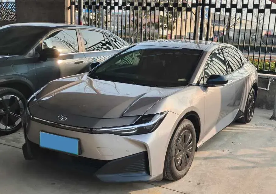 2023 Toyota bZ3 BEV 49.92KWH,autocango,china used car exporter,china ev exporter,chinese used car exporter,chinese used ev exporter