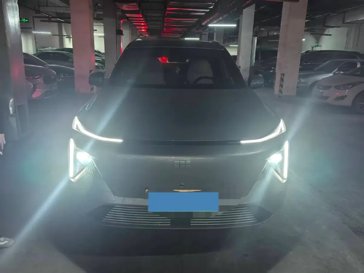 2024 Geely Galaxy L7 1.5T 163HP L4 3DHT PHEV 18.7KWH,autocango,china used car exporter,china ev exporter,chinese used car exporter,chinese used ev exporter
