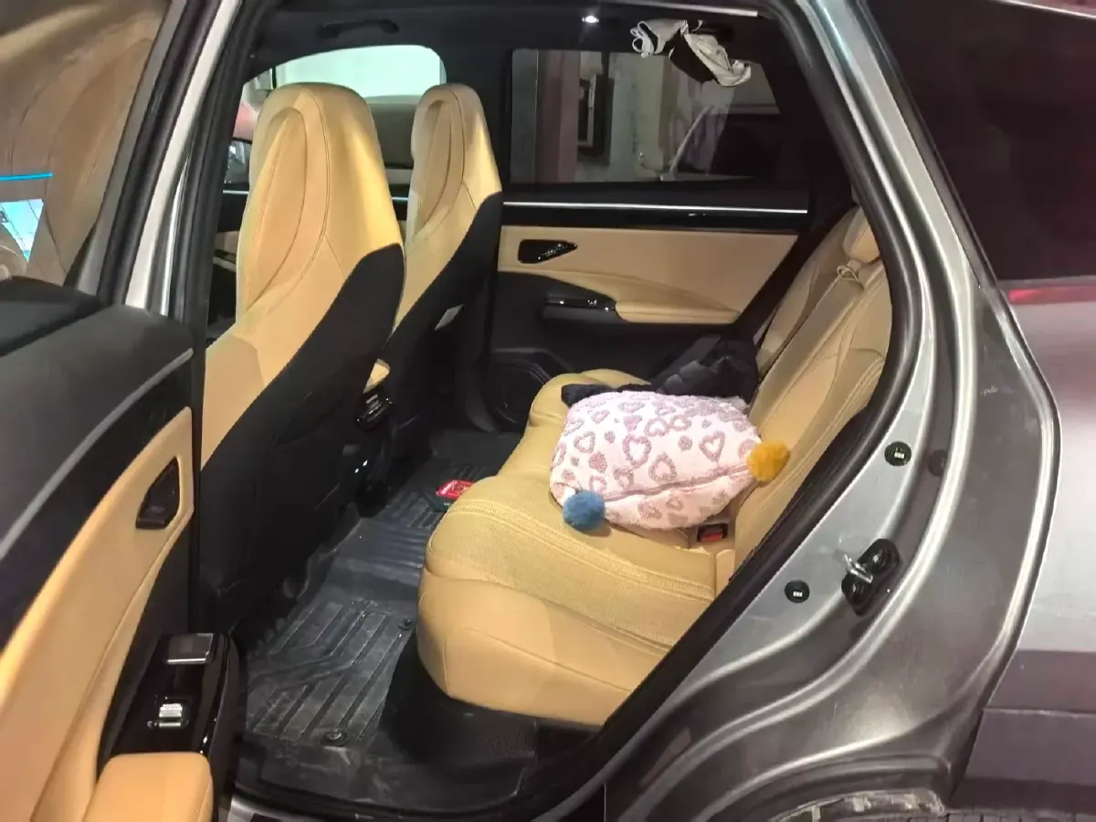 2024 Geely Galaxy L7 1.5T 163HP L4 3DHT PHEV 18.7KWH,autocango,china used car exporter,china ev exporter,chinese used car exporter,chinese used ev exporter