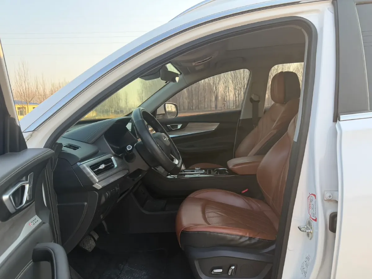 2021 Chery Tiggo 8 2.0T 254HP L4 7DCT,autocango,china used car exporter,china ev exporter,chinese used car exporter,chinese used ev exporter