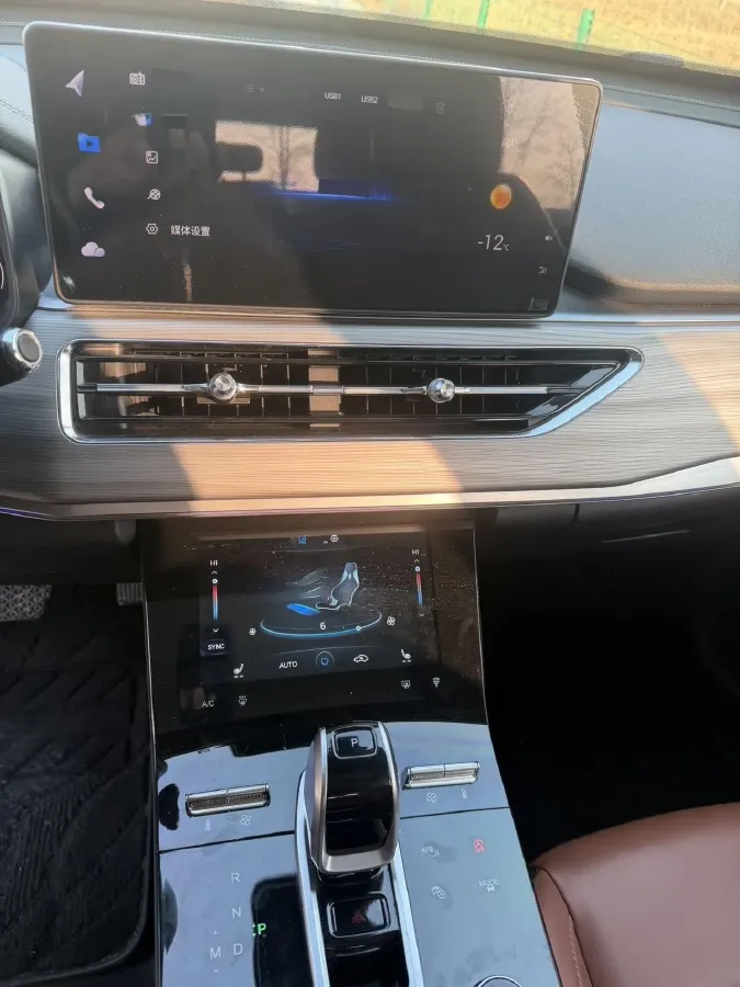 2021 Chery Tiggo 8 2.0T 254HP L4 7DCT,autocango,china used car exporter,china ev exporter,chinese used car exporter,chinese used ev exporter