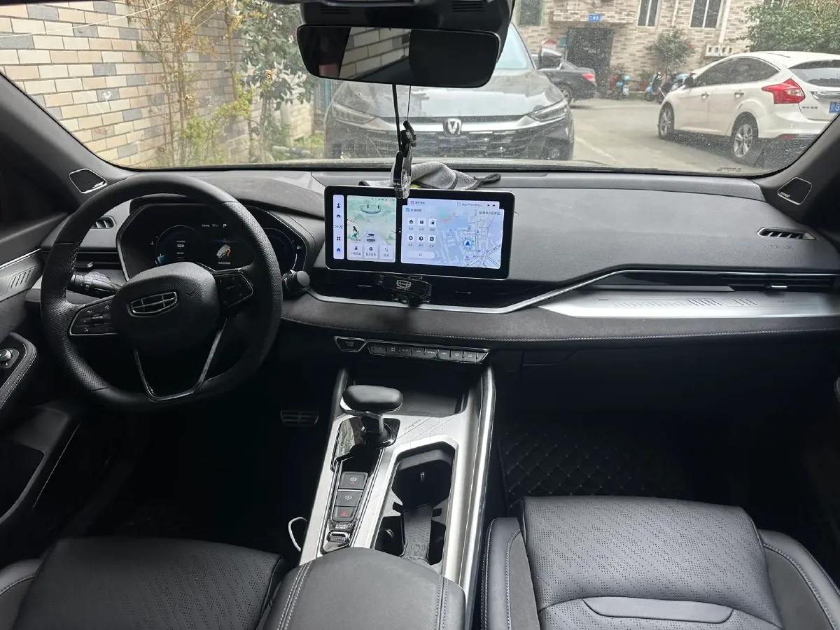 2024 Geely Preface 2.0T 190HP L4 7DCT,autocango,china used car exporter,china ev exporter,chinese used car exporter,chinese used ev exporter