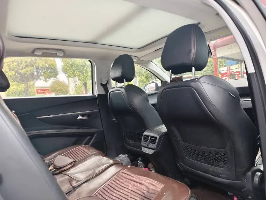 2017 Peugeot 5008 1.6T 167HP L4 6AT,autocango,china used car exporter,china ev exporter,chinese used car exporter,chinese used ev exporter