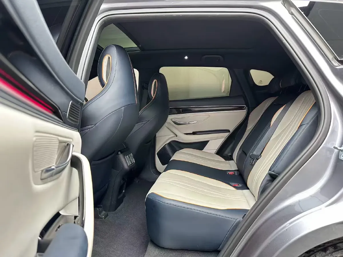 2022 Hyundai Tucson 2.0L 150HP L4 6AT Hybrid,autocango,china used car exporter,china ev exporter,chinese used car exporter,chinese used ev exporter