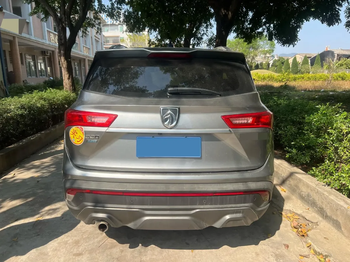 2019 BaoJun 530 1.5T 151HP L4 CVT,autocango,china used car exporter,china ev exporter,chinese used car exporter,chinese used ev exporter
