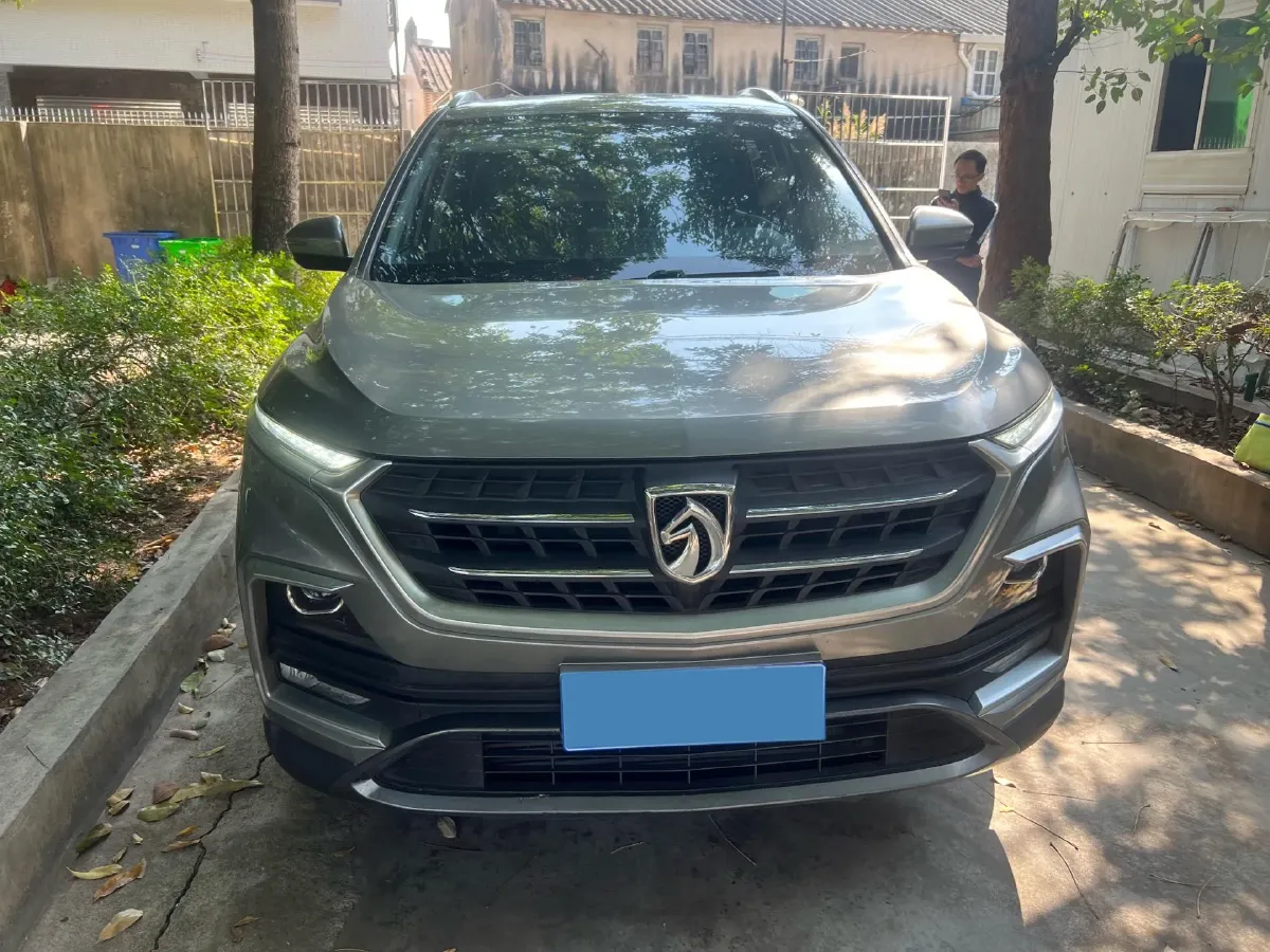 2019 BaoJun 530 1.5T 151HP L4 CVT,autocango,china used car exporter,china ev exporter,chinese used car exporter,chinese used ev exporter