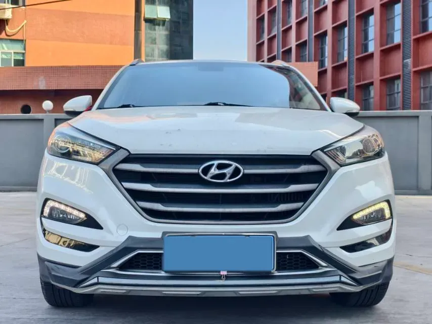 2015 Hyundai Tucson 1.6T 177HP L4 7DCT,autocango,china used car exporter,china ev exporter,chinese used car exporter,chinese used ev exporter