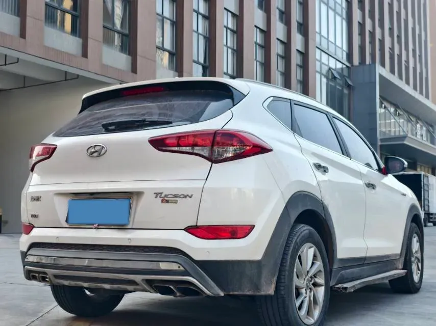 2015 Hyundai Tucson 1.6T 177HP L4 7DCT,autocango,china used car exporter,china ev exporter,chinese used car exporter,chinese used ev exporter