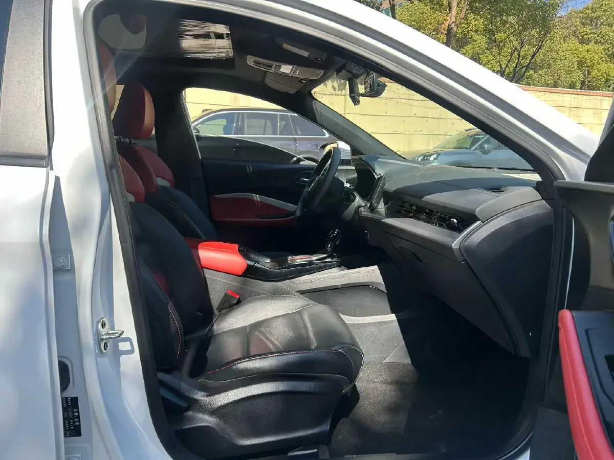 2023 MG 5 1.5L 129HP L4 CVT,autocango,china used car exporter,china ev exporter,chinese used car exporter,chinese used ev exporter