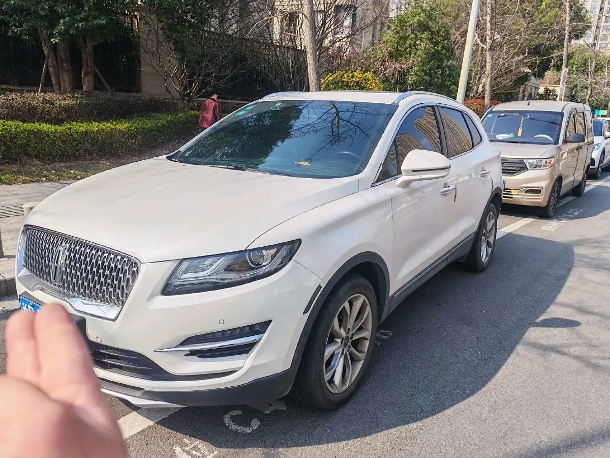 2019 Lincoln MKC 2.0T 253HP L4 6AT,autocango,china used car exporter,china ev exporter,chinese used car exporter,chinese used ev exporter