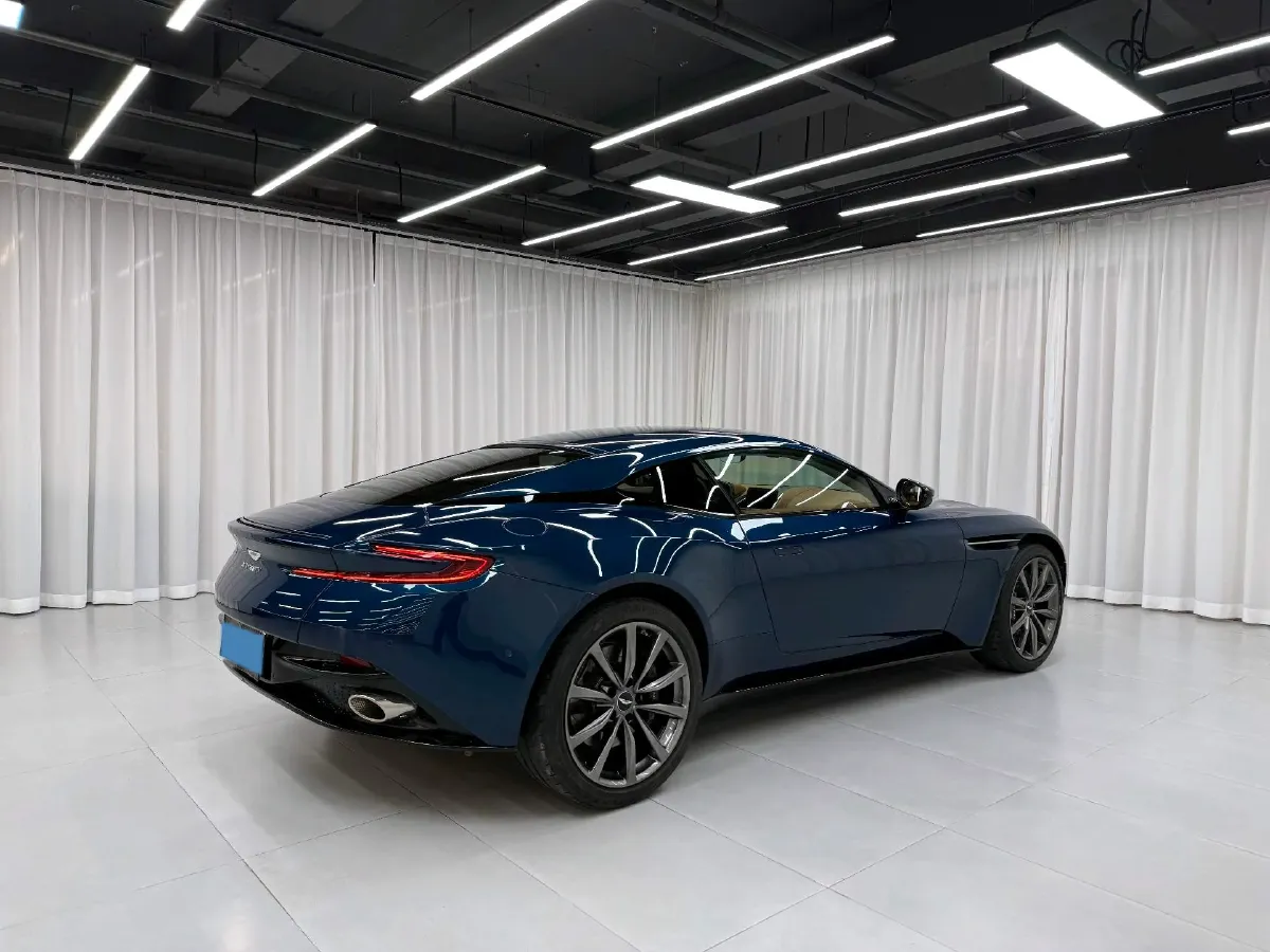 2019 Aston Martin DB11 4.0T 510HP V8 8AT,autocango,china used car exporter,china ev exporter,chinese used car exporter,chinese used ev exporter