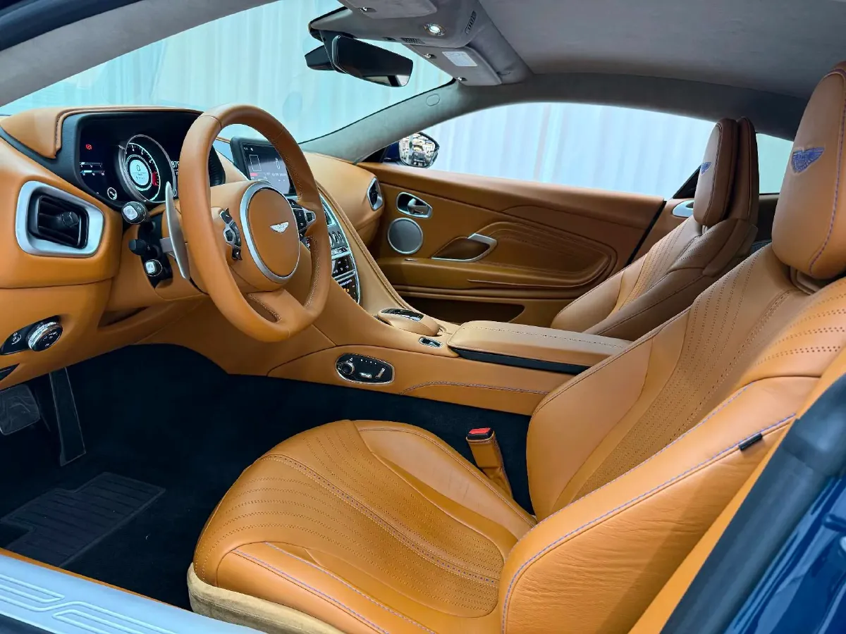 2019 Aston Martin DB11 4.0T 510HP V8 8AT,autocango,china used car exporter,china ev exporter,chinese used car exporter,chinese used ev exporter