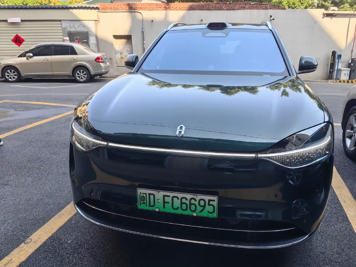 2024 AITO AITO M9 1.5T 152HP L4 REEV 42KWH,autocango,china used car exporter,china ev exporter,chinese used car exporter,chinese used ev exporter