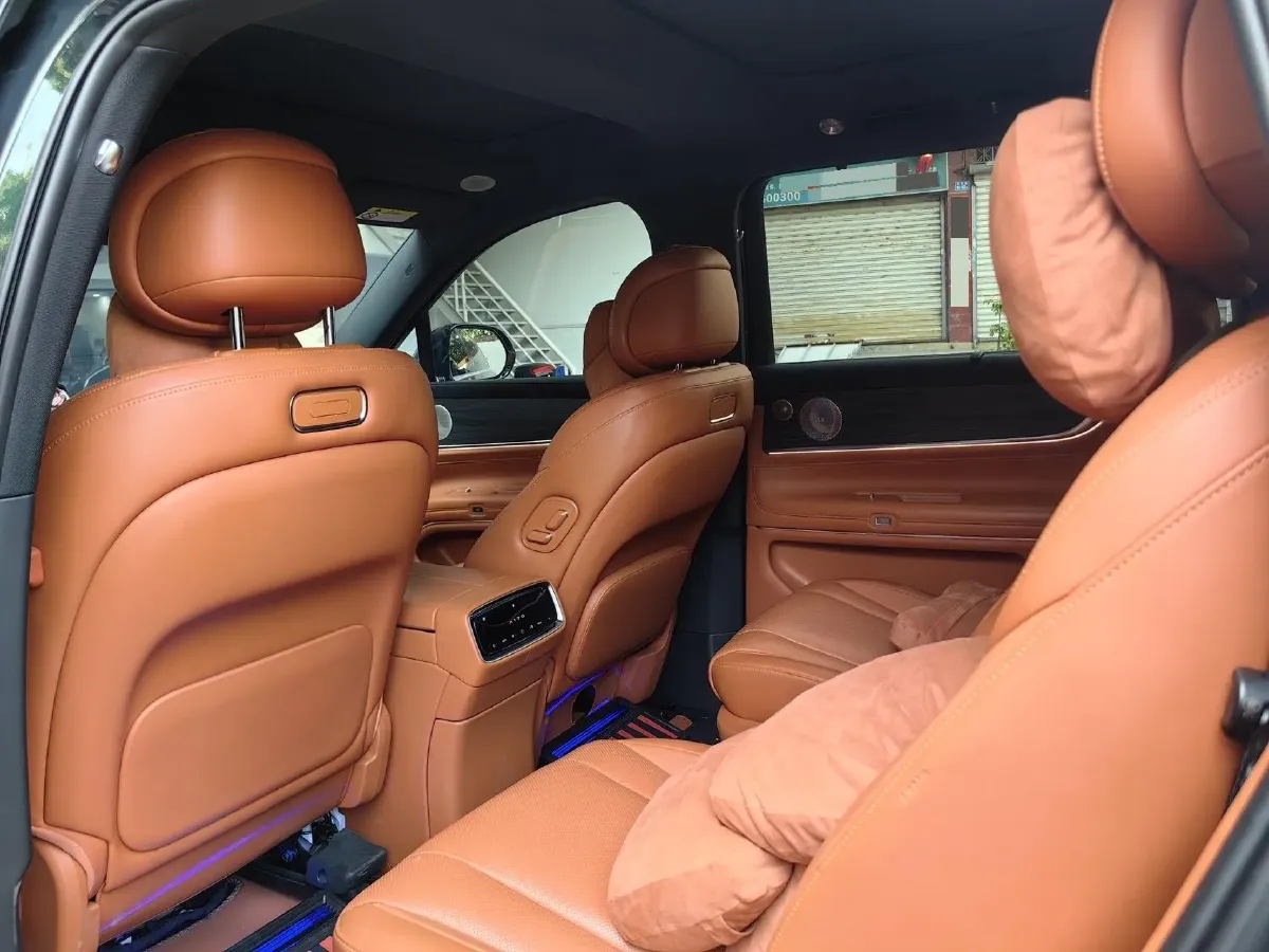 2024 AITO AITO M9 1.5T 152HP L4 REEV 42KWH,autocango,china used car exporter,china ev exporter,chinese used car exporter,chinese used ev exporter