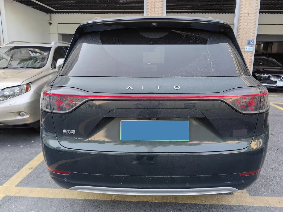 2024 AITO AITO M9 1.5T 152HP L4 REEV 42KWH,autocango,china used car exporter,china ev exporter,chinese used car exporter,chinese used ev exporter