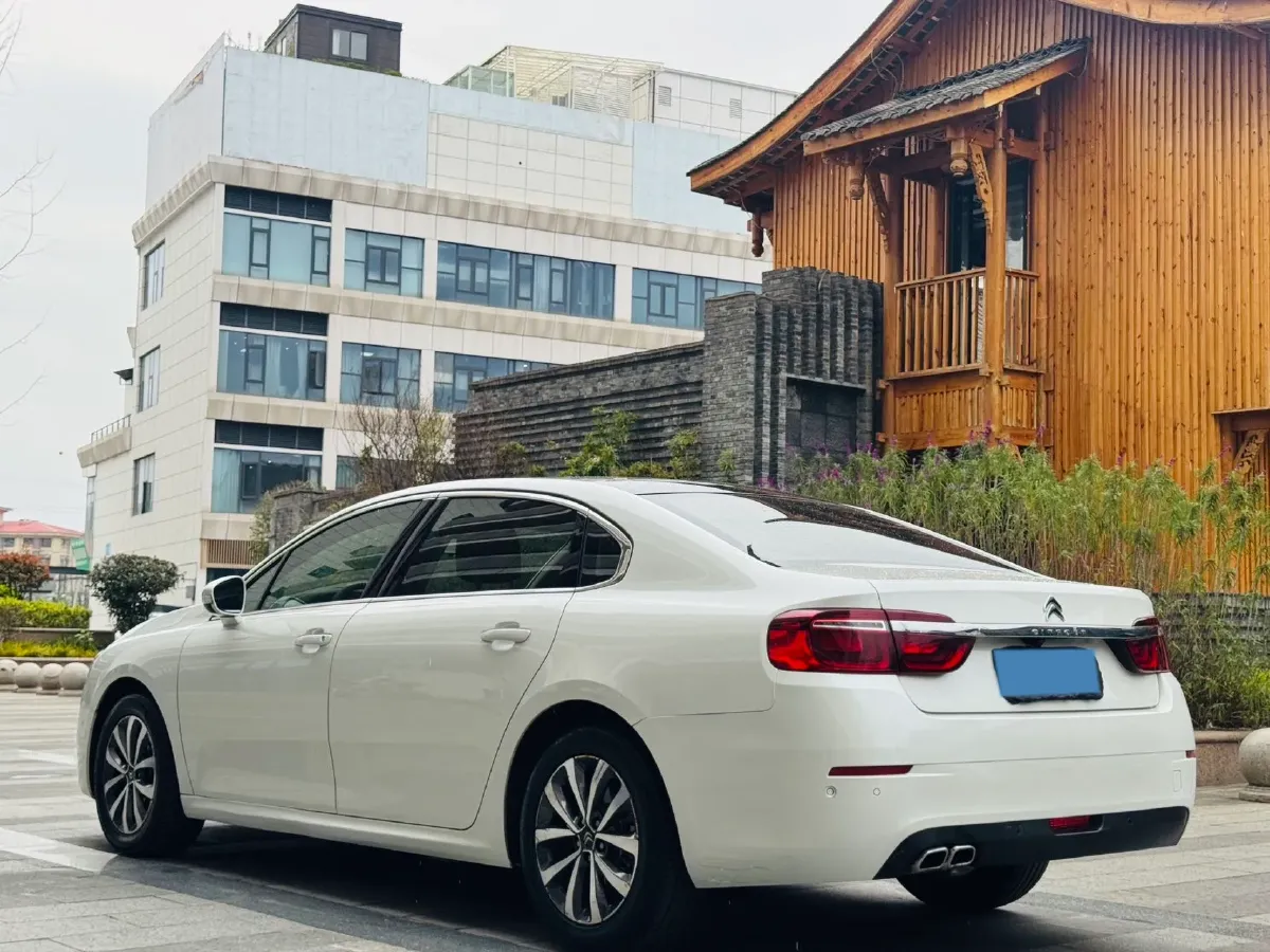 2017 Citroen C6 1.8T 204HP L4 6AT,autocango,china used car exporter,china ev exporter,chinese used car exporter,chinese used ev exporter