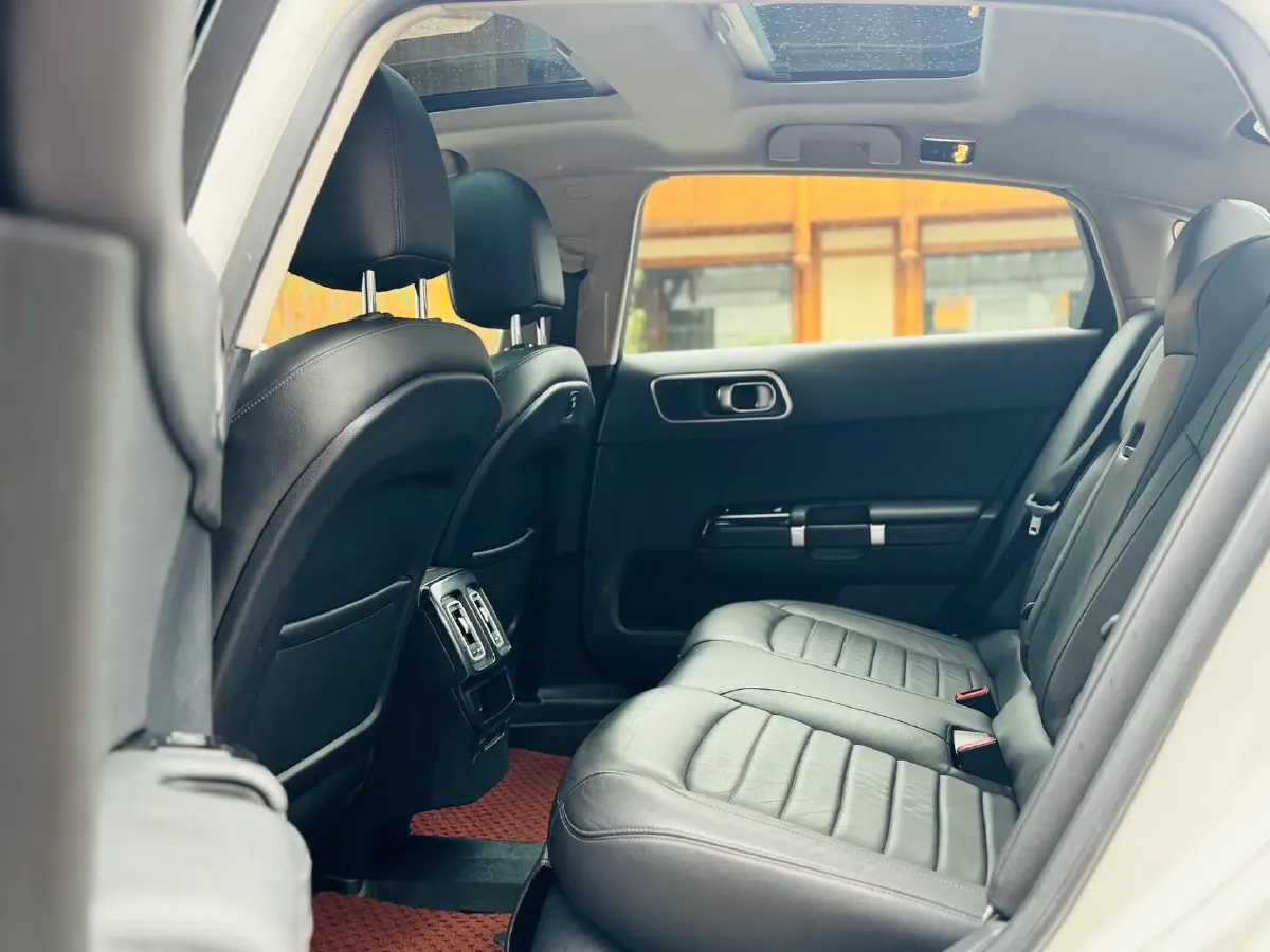 2017 Citroen C6 1.8T 204HP L4 6AT,autocango,china used car exporter,china ev exporter,chinese used car exporter,chinese used ev exporter