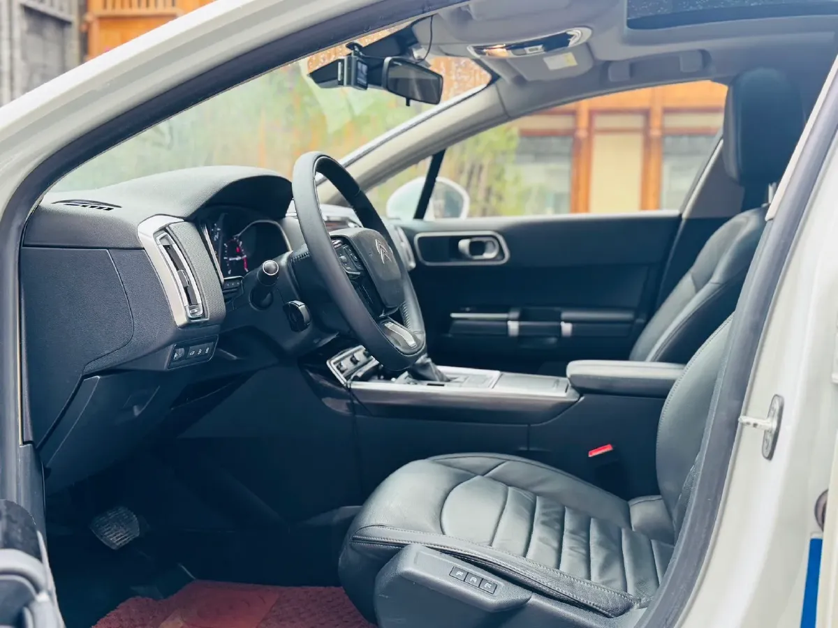 2017 Citroen C6 1.8T 204HP L4 6AT,autocango,china used car exporter,china ev exporter,chinese used car exporter,chinese used ev exporter