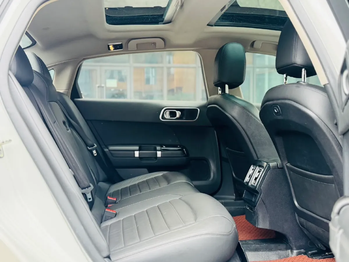 2017 Citroen C6 1.8T 204HP L4 6AT,autocango,china used car exporter,china ev exporter,chinese used car exporter,chinese used ev exporter