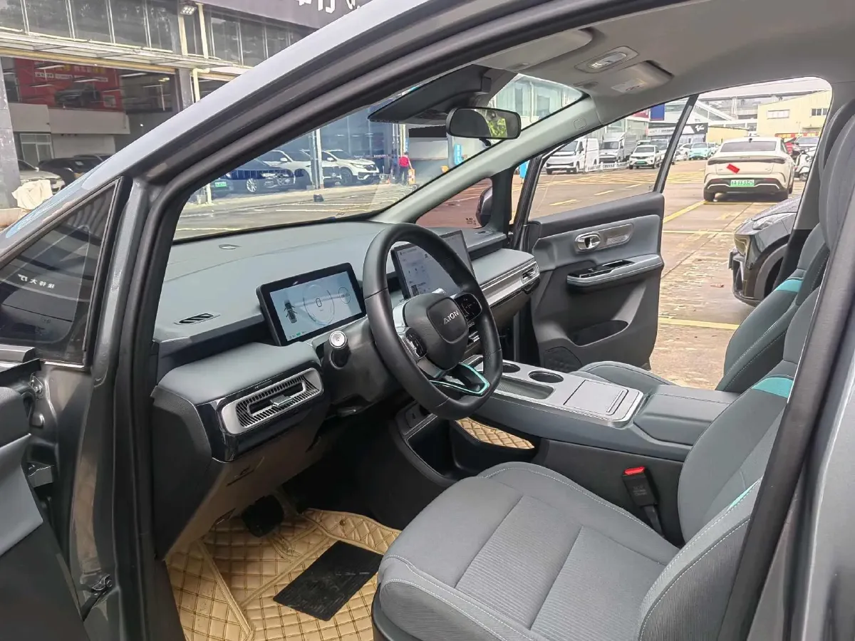 2023 GAC Trumpchi GS4 1.5T 177HP L4 6AT,autocango,china used car exporter,china ev exporter,chinese used car exporter,chinese used ev exporter