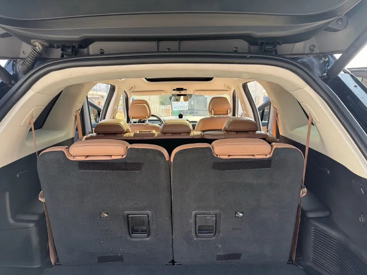 2018 NIO ES8 BEV 70KWH,autocango,china used car exporter,china ev exporter,chinese used car exporter,chinese used ev exporter