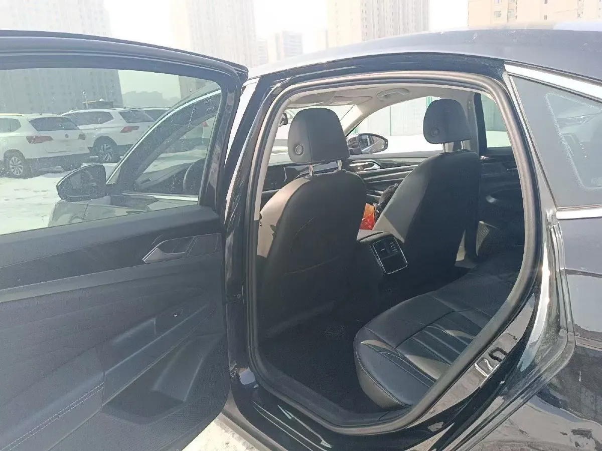 2023 Volkswagen Passat 1.4T 150HP L4 7DCT,autocango,china used car exporter,china ev exporter,chinese used car exporter,chinese used ev exporter