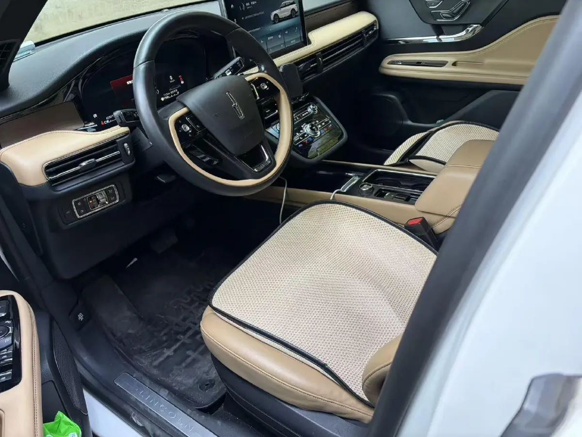 2022 Lincoln Corsair 2.0T 245HP L4 8AT,autocango,china used car exporter,china ev exporter,chinese used car exporter,chinese used ev exporter