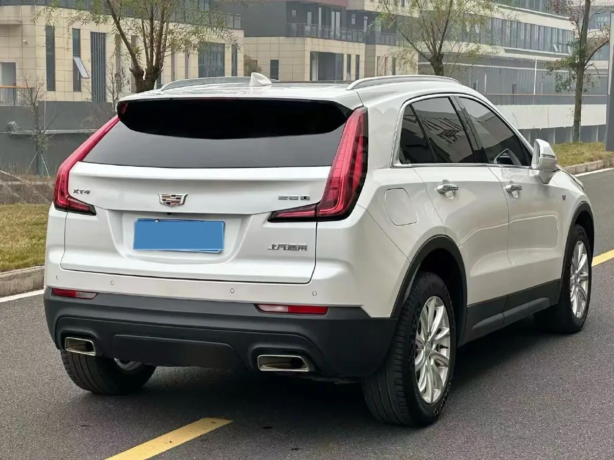2021 Cadillac XT4 2.0T 237HP L4 9AT,autocango,china used car exporter,china ev exporter,chinese used car exporter,chinese used ev exporter