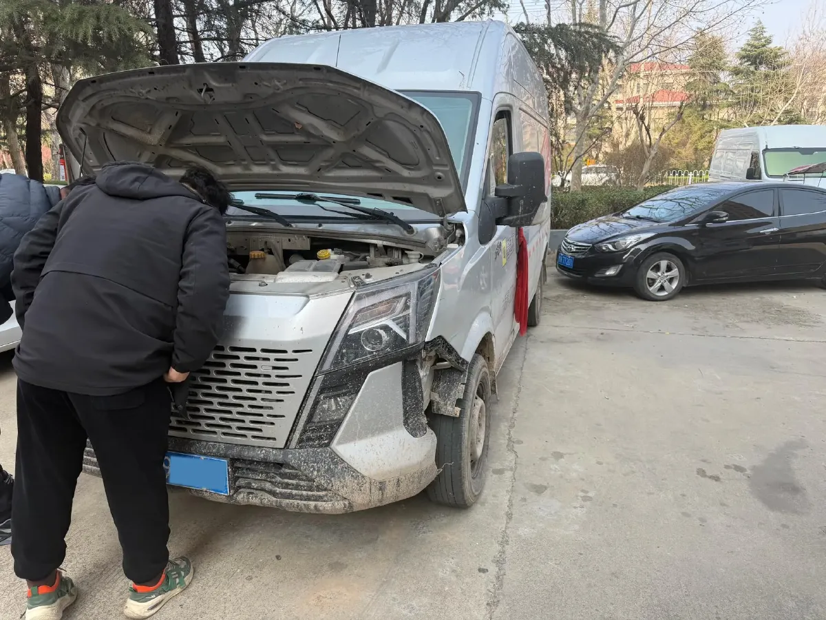 2023 DongFeng DFAC YuFeng 2.3T 143HP L4 6MT,autocango,china used car exporter,china ev exporter,chinese used car exporter,chinese used ev exporter