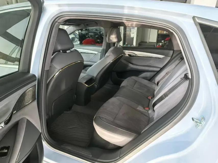 2023 Voyah ZhuiGuang BEV 108.73KWH,autocango,china used car exporter,china ev exporter,chinese used car exporter,chinese used ev exporter