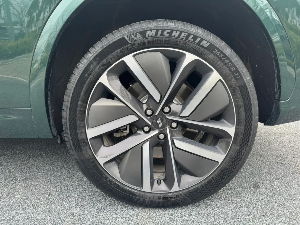 2023 Li L7 Range Extended 154HP REEV 40.9KWH,autocango,china used car exporter,china ev exporter,chinese used car exporter,chinese used ev exporter