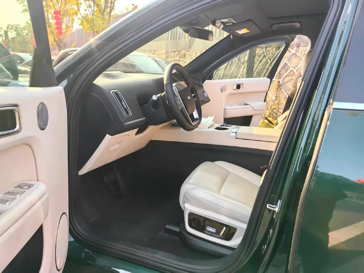 2023 Li L7 Range Extended 154HP REEV 40.9KWH,autocango,china used car exporter,china ev exporter,chinese used car exporter,chinese used ev exporter