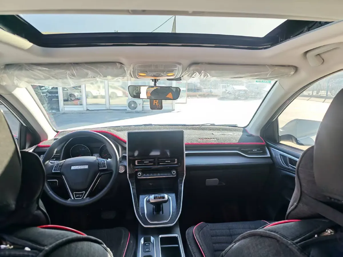 2023 Haval M6 1.5T 150HP L4 7DCT,autocango,china used car exporter,china ev exporter,chinese used car exporter,chinese used ev exporter