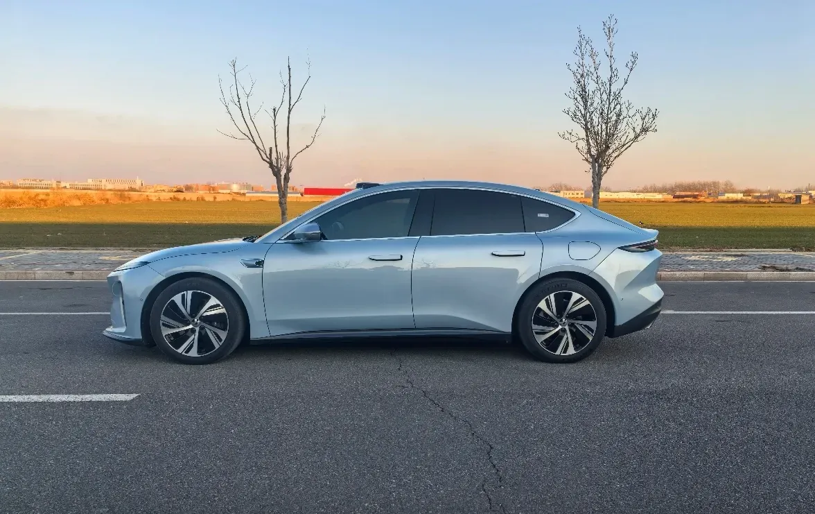 2023 NIO ET5T BEV 75KWH,autocango,china used car exporter,china ev exporter,chinese used car exporter,chinese used ev exporter