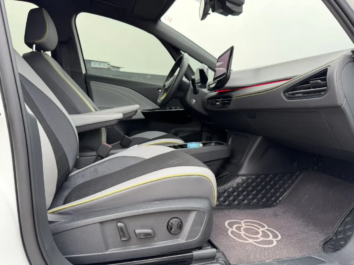 2024 Volkswagen ID.3 BEV 52.8KWH,autocango,china used car exporter,china ev exporter,chinese used car exporter,chinese used ev exporter