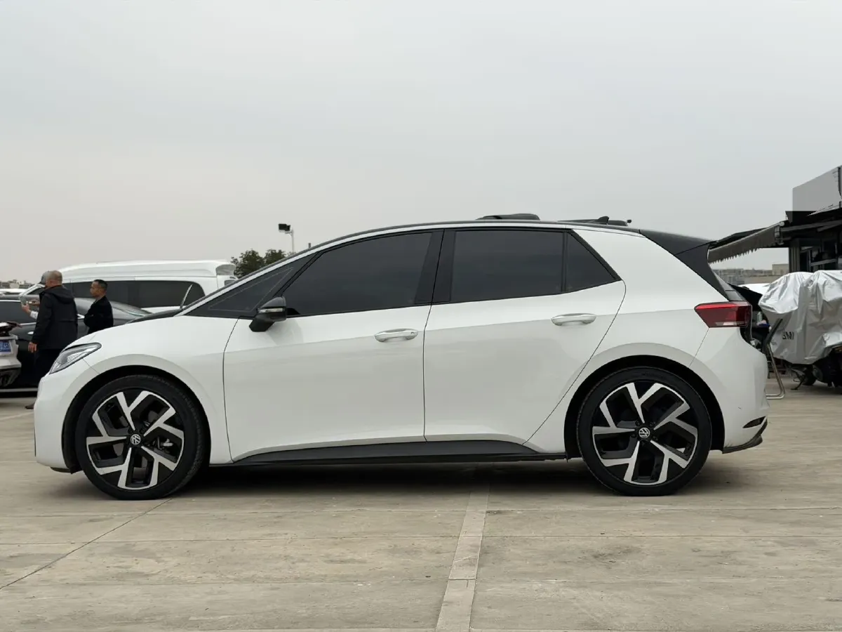 2024 Volkswagen ID.3 BEV 52.8KWH,autocango,china used car exporter,china ev exporter,chinese used car exporter,chinese used ev exporter