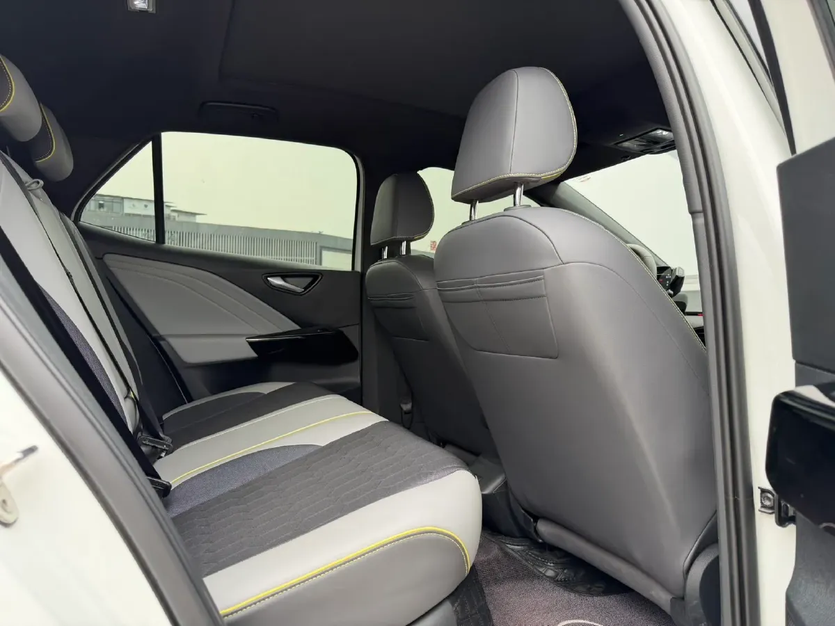 2024 Volkswagen ID.3 BEV 52.8KWH,autocango,china used car exporter,china ev exporter,chinese used car exporter,chinese used ev exporter