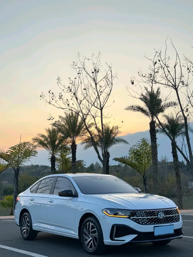 2024 Volkswagen Lavida 1.5T 160HP L4 7DCT,autocango,china used car exporter,china ev exporter,chinese used car exporter,chinese used ev exporter