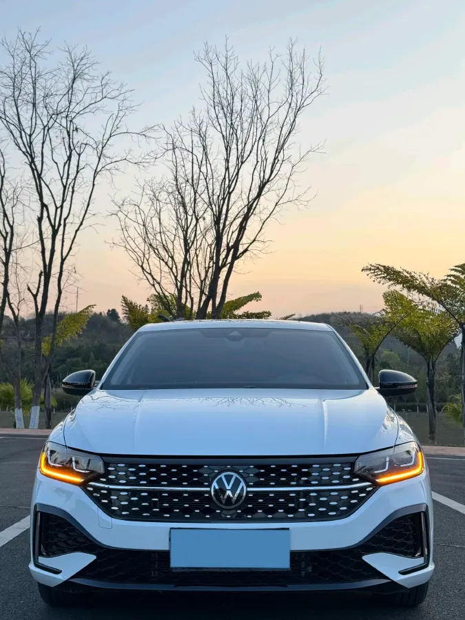 2024 Volkswagen Lavida 1.5T 160HP L4 7DCT,autocango,china used car exporter,china ev exporter,chinese used car exporter,chinese used ev exporter