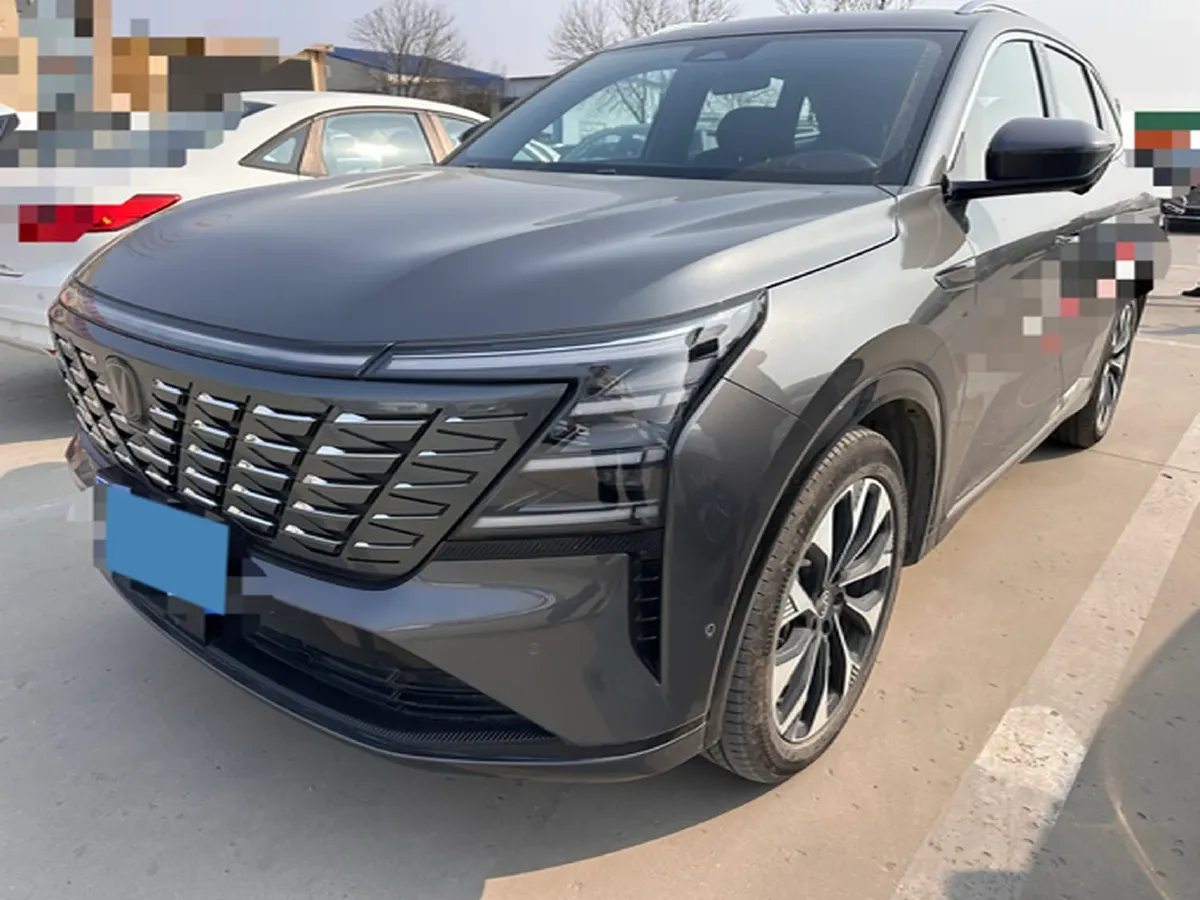 2025 ChangAn CS75 Plus 2.0T 233HP L4 8AT,autocango,china used car exporter,china ev exporter,chinese used car exporter,chinese used ev exporter