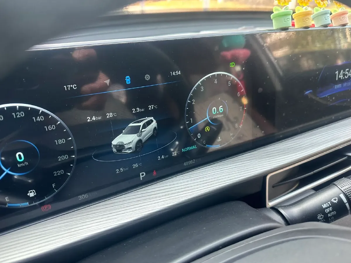 2022 ChangAn CS75 Plus 2.0T 233HP L4 8AT,autocango,china used car exporter,china ev exporter,chinese used car exporter,chinese used ev exporter