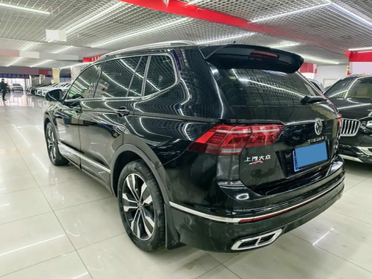 2024 Volkswagen Tiguan L 2.0T 186HP L4 7DCT,autocango,china used car exporter,china ev exporter,chinese used car exporter,chinese used ev exporter