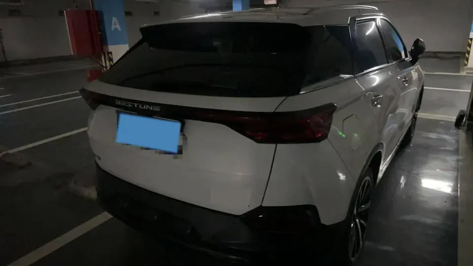 2020 Bestune T77 1.5T 169HP L4 7DCT,autocango,china used car exporter,china ev exporter,chinese used car exporter,chinese used ev exporter