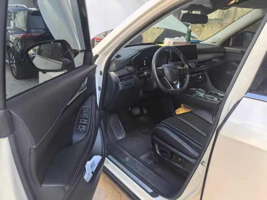 2022 Infiniti QX60 2.0T 252HP L4 9AT,autocango,china used car exporter,china ev exporter,chinese used car exporter,chinese used ev exporter