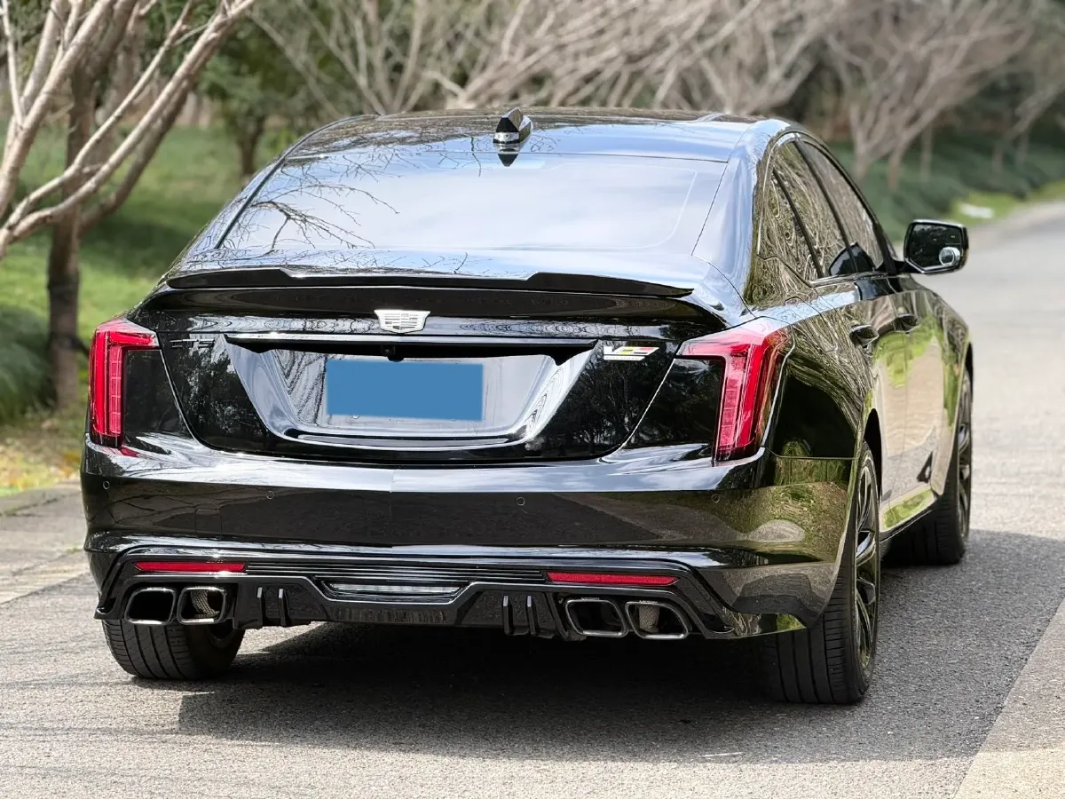 2024 Cadillac CT5 2.0T 237HP L4 10AT,autocango,china used car exporter,china ev exporter,chinese used car exporter,chinese used ev exporter