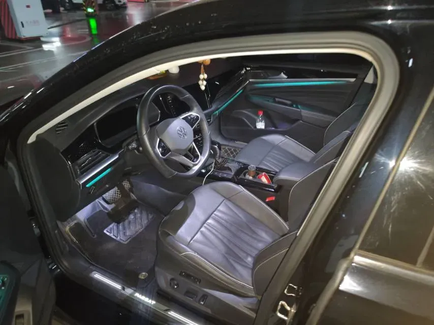 2022 Xpeng P7 BEV 60.2KWH,autocango,china used car exporter,china ev exporter,chinese used car exporter,chinese used ev exporter