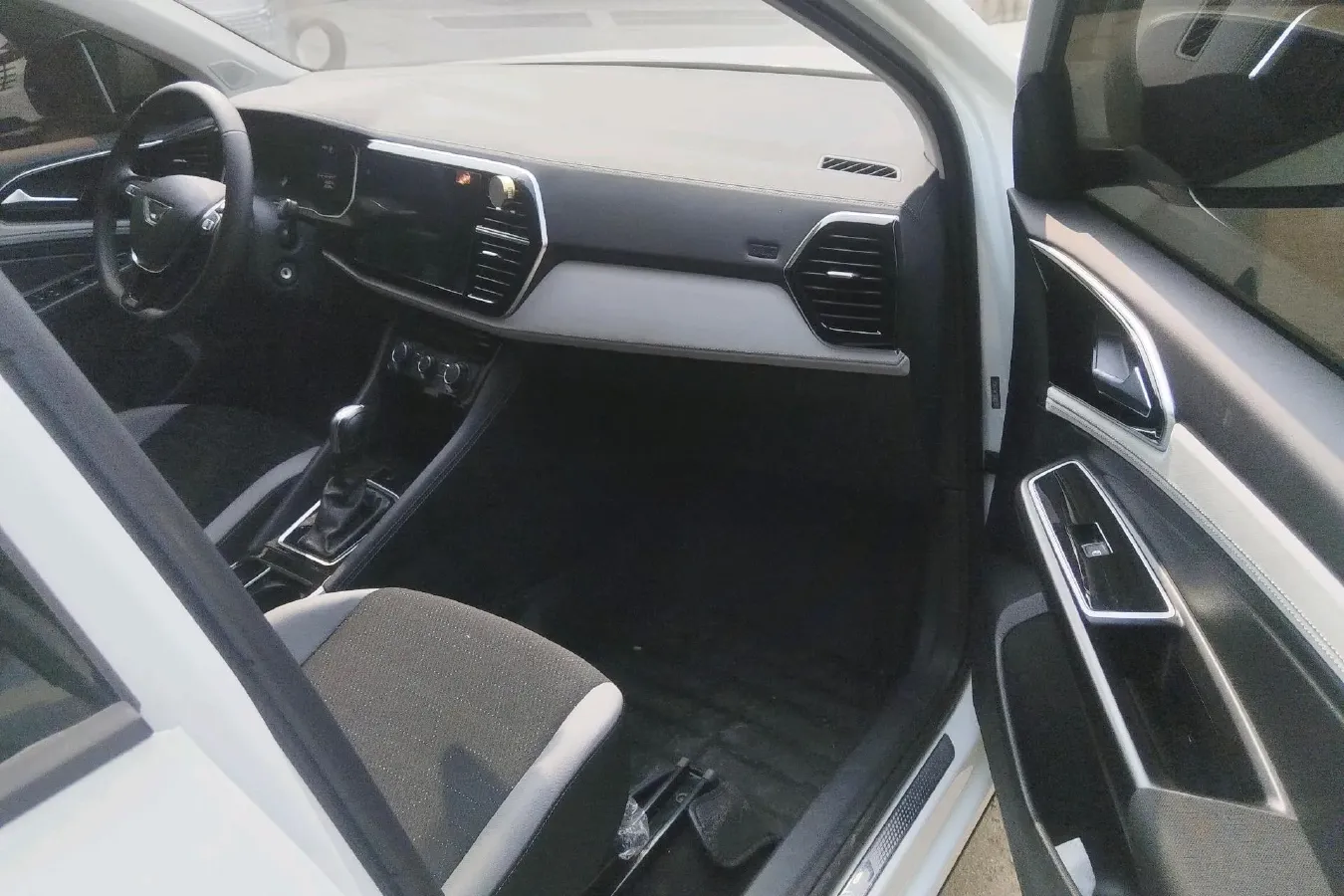 2024 Jetta VS5 1.4T 150HP L4 6AT,autocango,china used car exporter,china ev exporter,chinese used car exporter,chinese used ev exporter