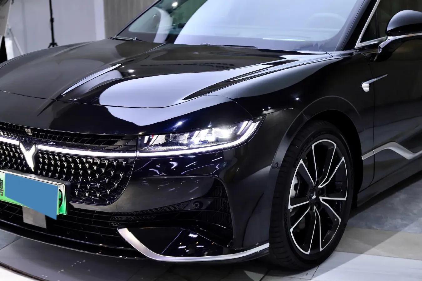 2024 Voyah ZhuiGuang 1.5T 136HP L4 PHEV 43KWH,autocango,china used car exporter,china ev exporter,chinese used car exporter,chinese used ev exporter