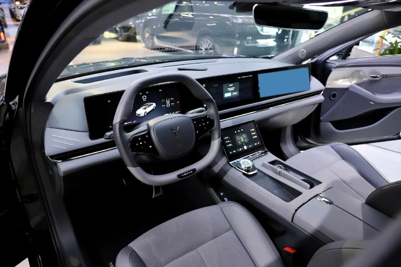 2024 Voyah ZhuiGuang 1.5T 136HP L4 PHEV 43KWH,autocango,china used car exporter,china ev exporter,chinese used car exporter,chinese used ev exporter